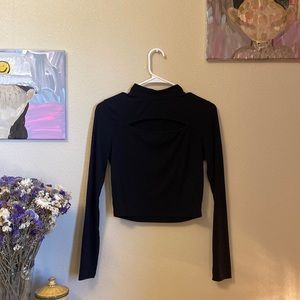 Black Long-sleeve Turtleneck Crop Top
